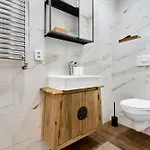 By Mountain Ways بيت ضيافة